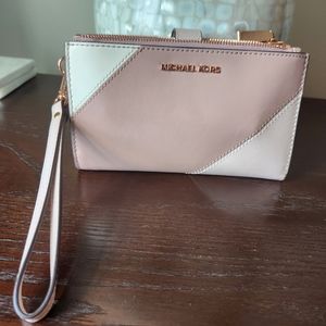 Michael Kors Rose Gold Wristlet